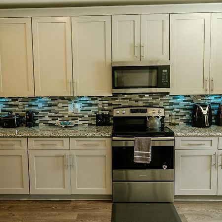 Enjoy This Mini-Mansion Near Downtown And The Airport! Atlanta Exterior photo